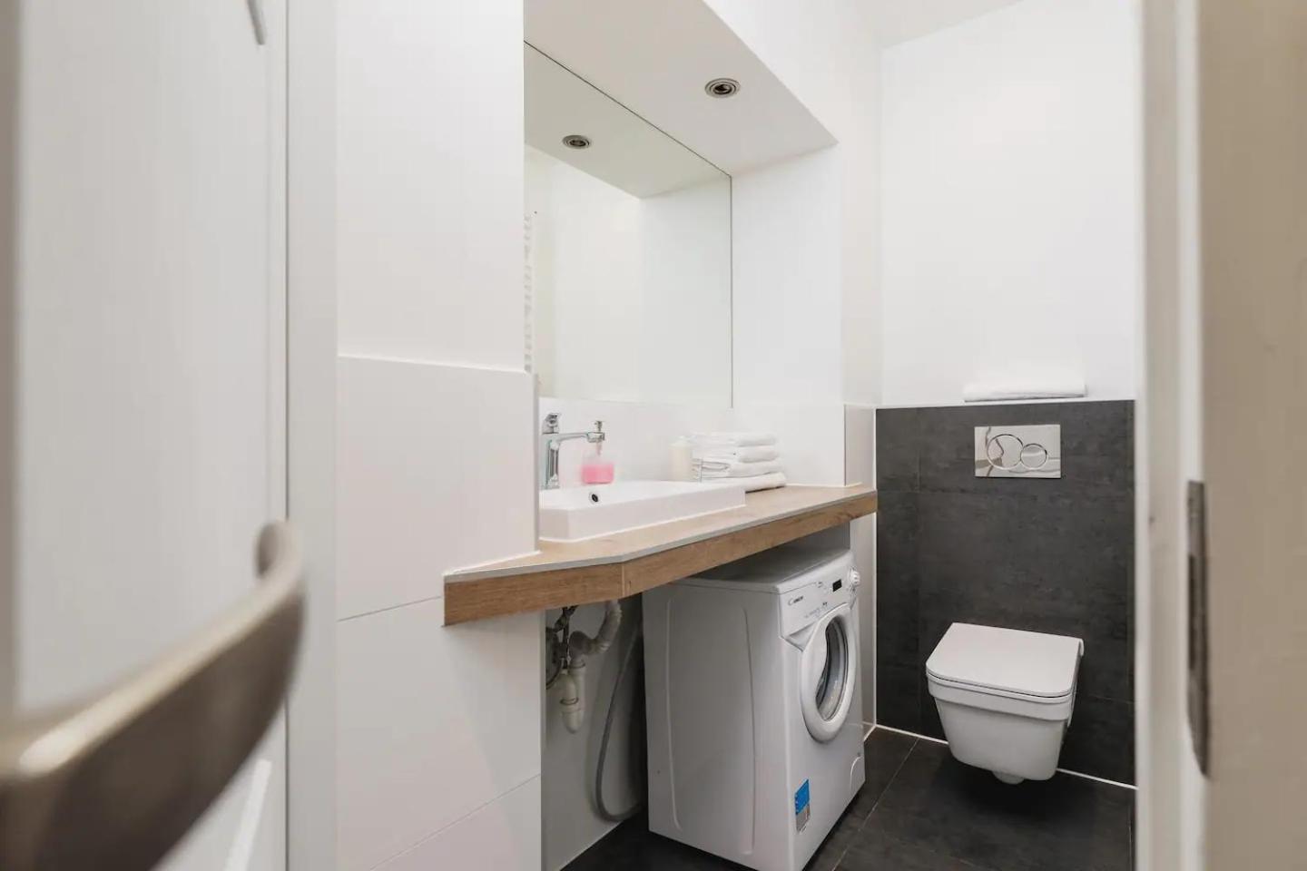 Appartamento Private Parking - Old Town - Sw Krzyza 16 Street Cracovia Esterno foto